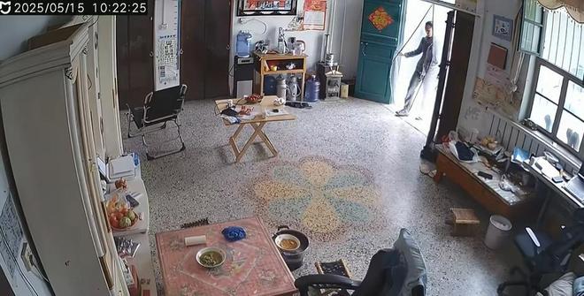公秘密老公却声称是误会网友表示：教教我j9九游会网址是什么女子在监控发现老